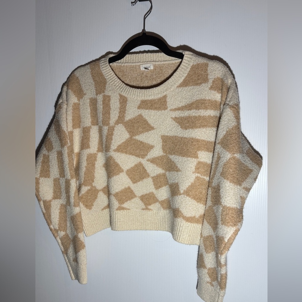 Women’s Geometric Patterned crop top Sweater size small